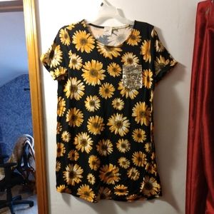🌾 3/$15 Flower t-shirt dress